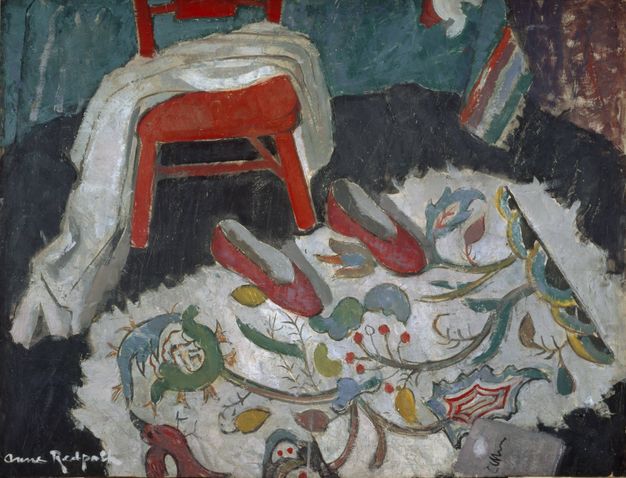 Painting. We look down onto a floral rug in this loosely painted work. A white cloth is draped across the seat of a red wooden chair near the top left corner of the composition. A pair of red shoes sit on the rug, which has stylized flowers against a white background. The floor beneath is black.