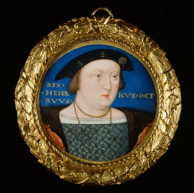 Watercolour. A round-cheeked, clean-shaven man looks off to our right with small, puffy eyes. His narrow pink lips are pursed under a long nose. He is shown from the chest up against a lapis-blue background, set into a round gold frame of leaves.